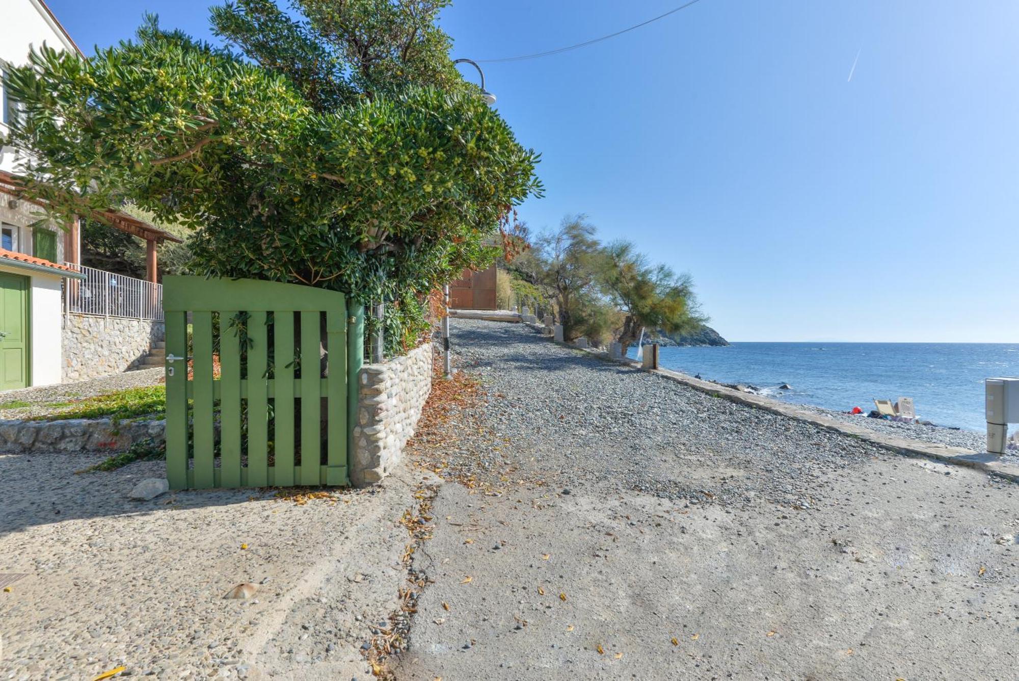 Il Quartiere Apt Pianosa Pomonte Luaran gambar