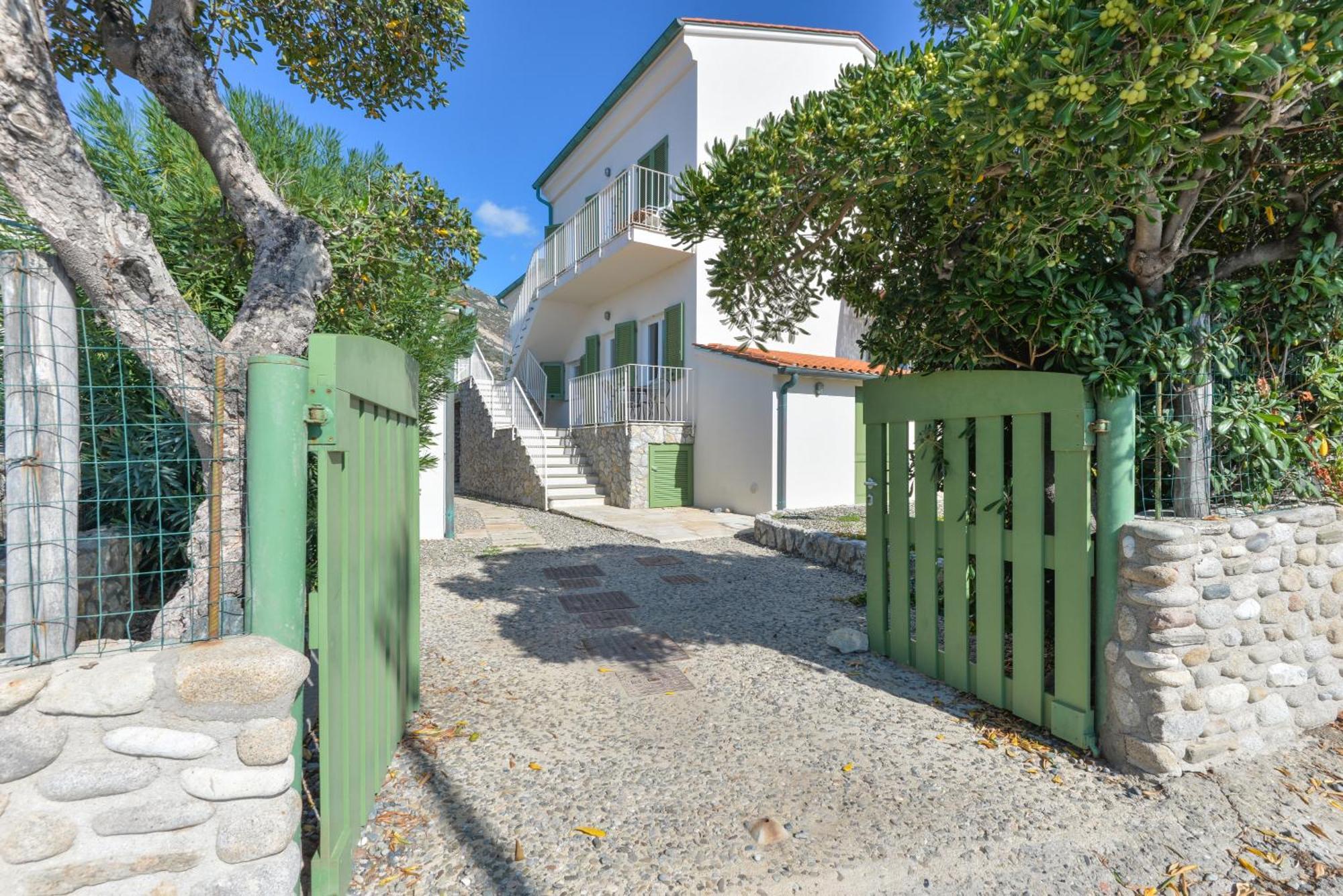 Il Quartiere Apt Pianosa Pomonte Luaran gambar